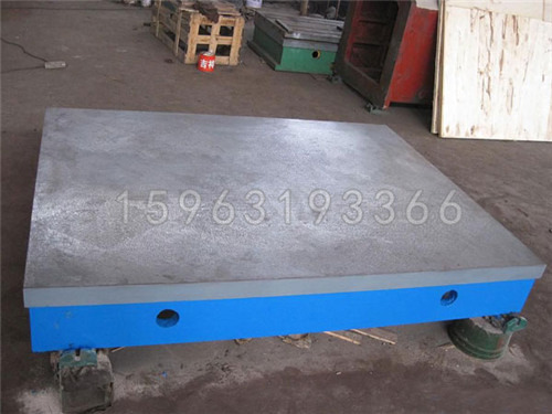 鑄鐵平臺(tái)的壓砂工藝有什么好處呢