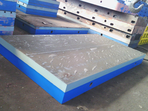 花崗石平臺(tái)與鑄鐵平臺(tái)不同特點(diǎn)的比較