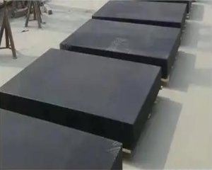 大理石工作臺(tái)使用精度優(yōu)勢(shì)同特點(diǎn)